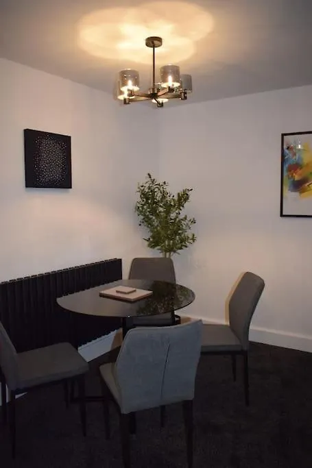 Semesterbostad The Little Luxury Getaway! Villa Leeds  Storbritannien